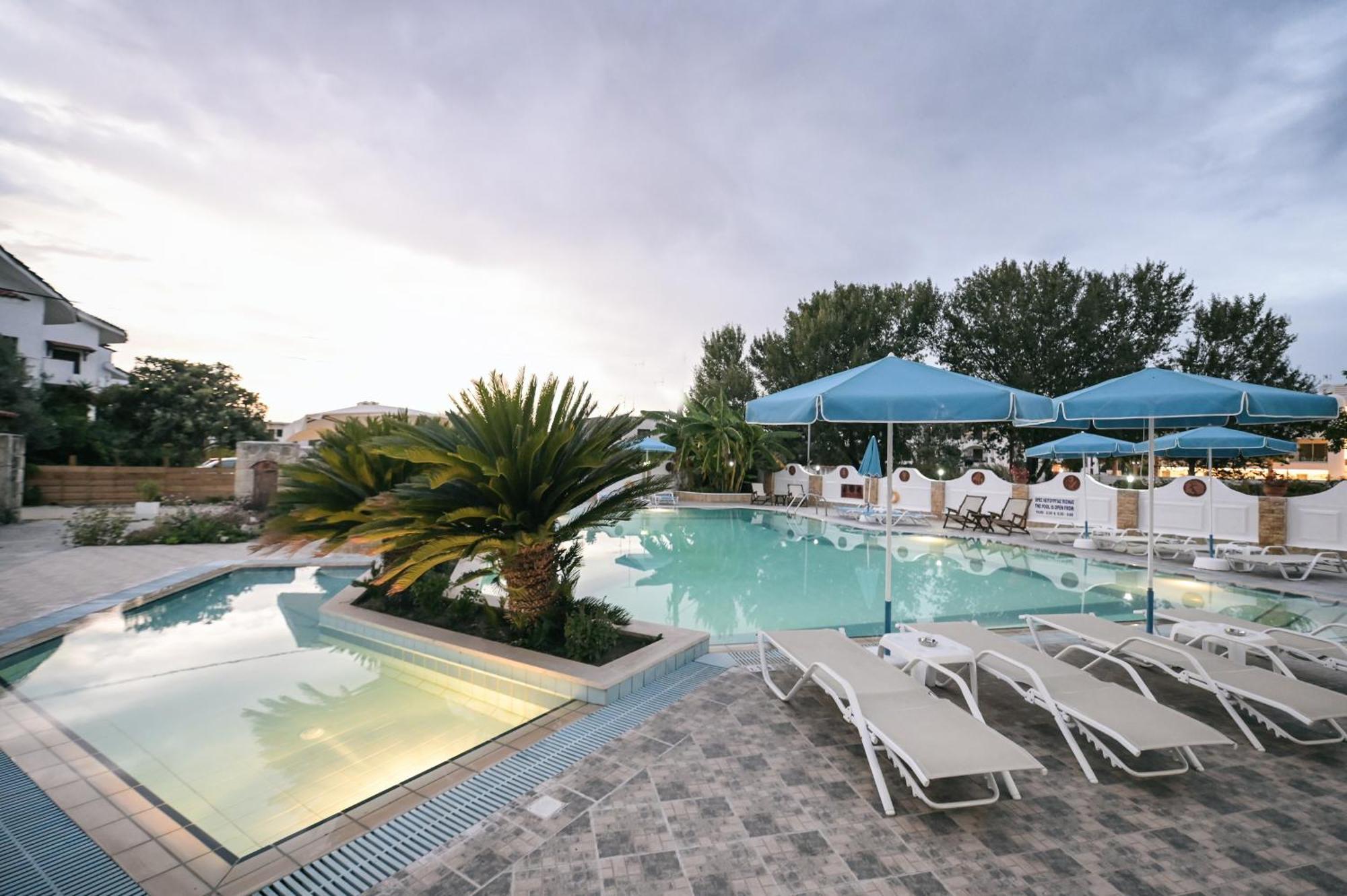 Estia Hotel Fourka Zewnętrze zdjęcie
